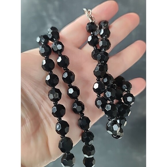 Adjustable Black Plastic Beaded Necklace Vintage - Picture 2 of 10